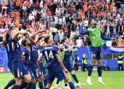 开云体育中国-比赛中充满了激烈的对抗和角逐