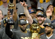 开云体育官网-包含NBA总冠军争夺战激烈升级，四队双方对决备受关注的词条