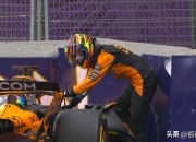 开云APP-包含梅赛德斯险胜索伯车队，塞恩斯状态火热的词条