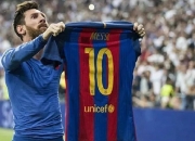 开云体育官网-巴萨五连胜收官，梅西梅开二度领先