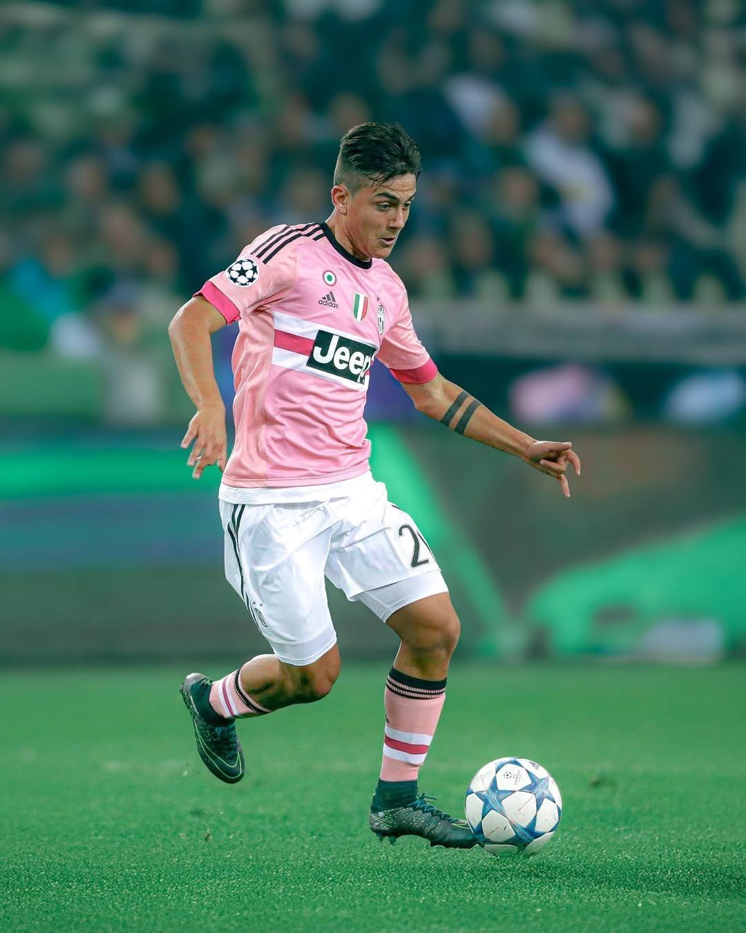 关于尤文图斯主教练赞誉球队表现,冲击冠军的信息 关于尤文图斯主教练赞誉球队表现,冲击冠军的信息