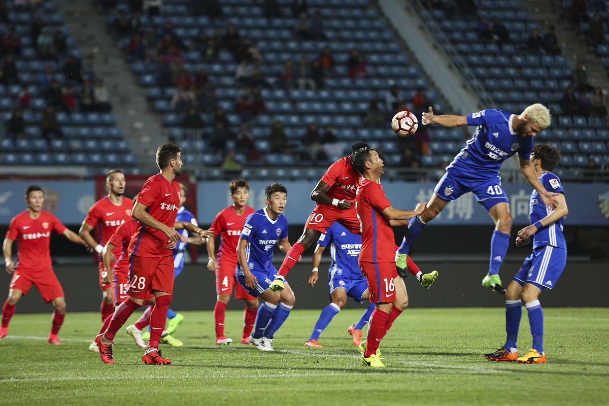 关于法兰克福球员受伤情况不容乐观，困扰主力阵容的信息