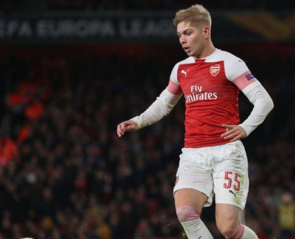 阿森纳客场告捷,拉卡泽特梅开二度,枪手气势如虹的简单介绍 阿森纳客场告捷,拉卡泽特梅开二度,枪手气势如虹的简单介绍