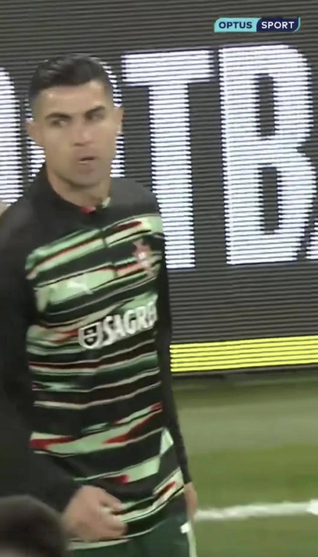 足坛传奇球员在比赛中再次刷新世界纪录的简单介绍 足坛传奇球员在比赛中再次刷新世界纪录的简单介绍