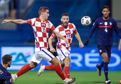 关于克罗地亚凭借团队合作力量赢得重要胜利，晋级下一轮比赛的信息