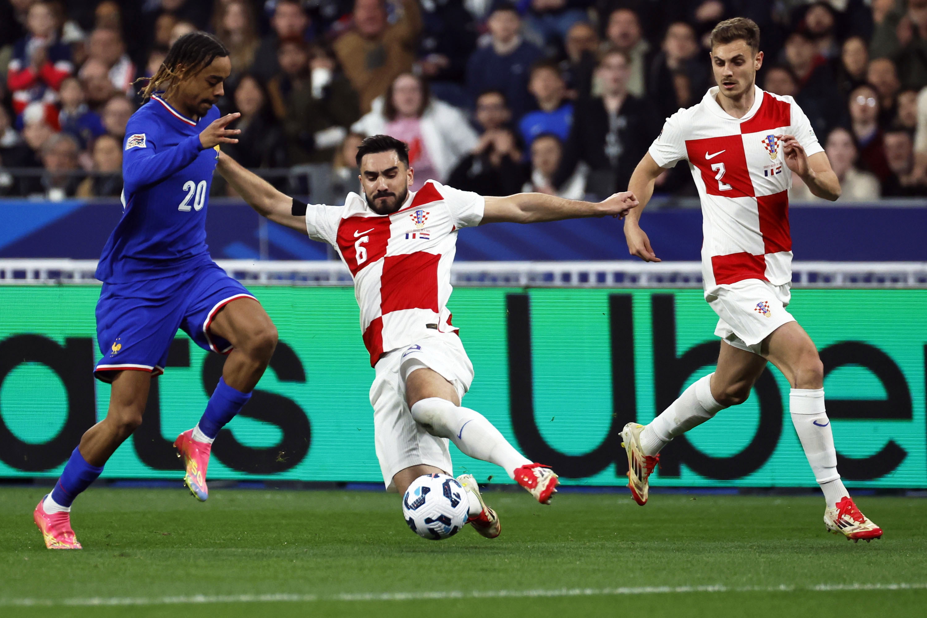 欧国联比赛精彩顶级,富有激情的对决 欧国联比赛精彩顶级,富有激情的对决