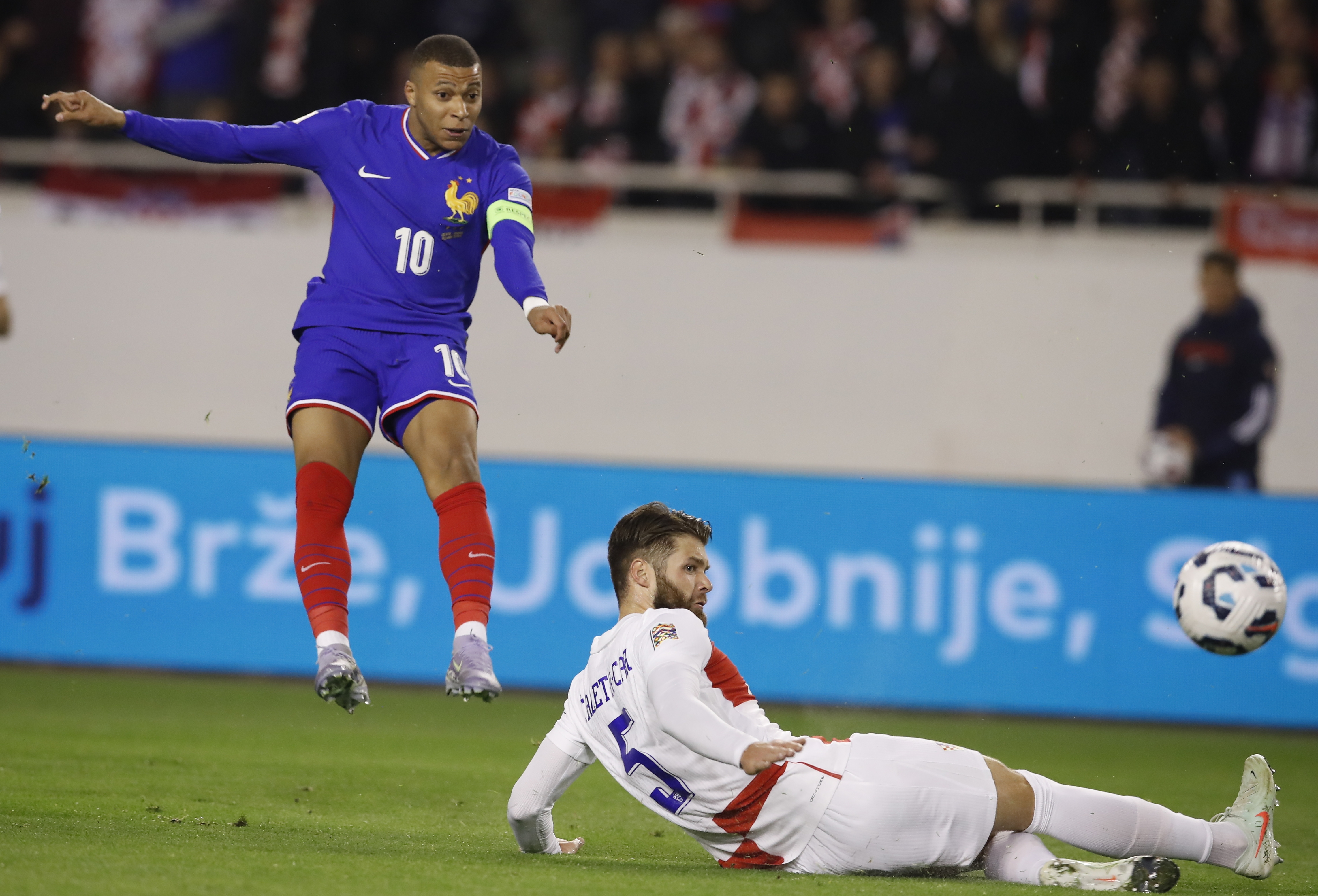 欧国联比赛精彩顶级,富有激情的对决 欧国联比赛精彩顶级,富有激情的对决