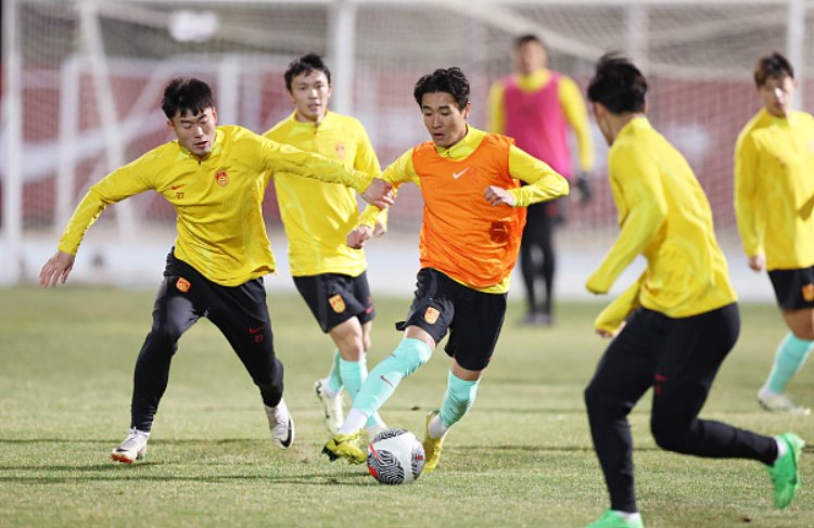 新加坡代表队获得连胜，士气飙升备战的简单介绍