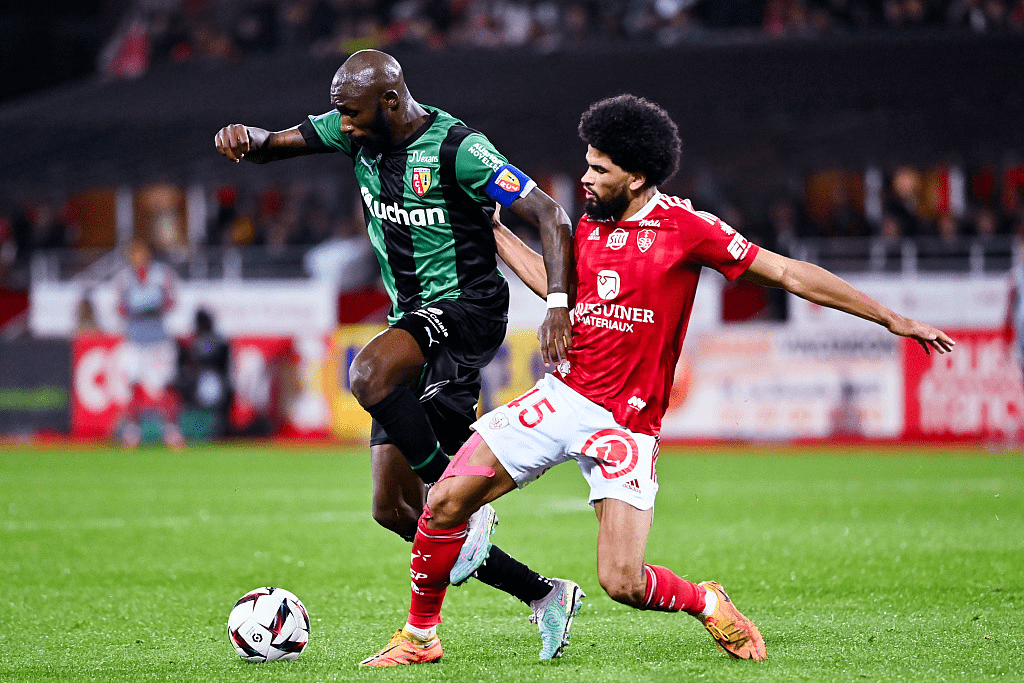 洛里昂大比分惨败,攻守不均的简单介绍 洛里昂大比分惨败,攻守不均的简单介绍