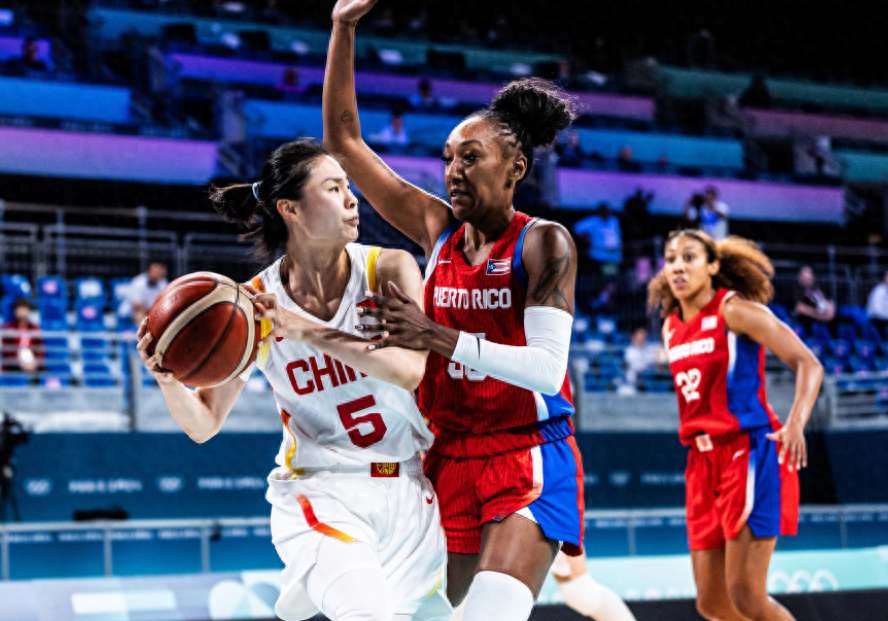 法国击败西班牙赢得女子篮球比赛