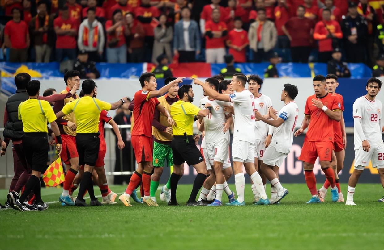 亚洲豪门在国际足球大赛上表现抢眼，引人注目的简单介绍