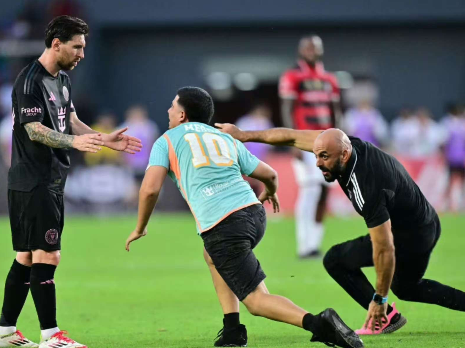 一场胜利令人震撼的足球比赛备受瞩目 一场胜利令人震撼的足球比赛备受瞩目