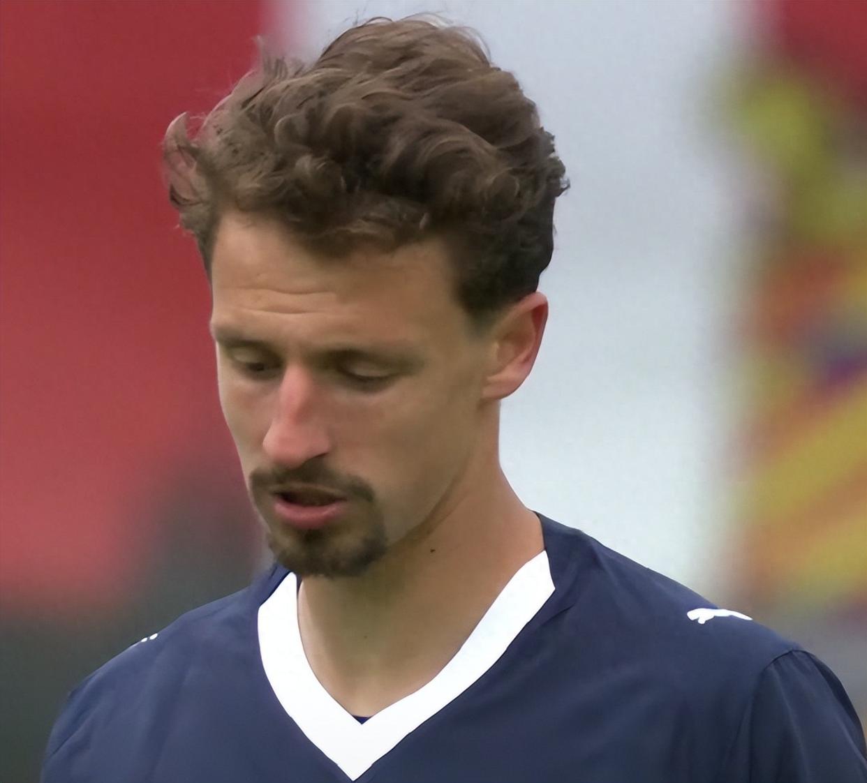 阿贾克斯逆转巴黎圣日耳曼，奇迹发生