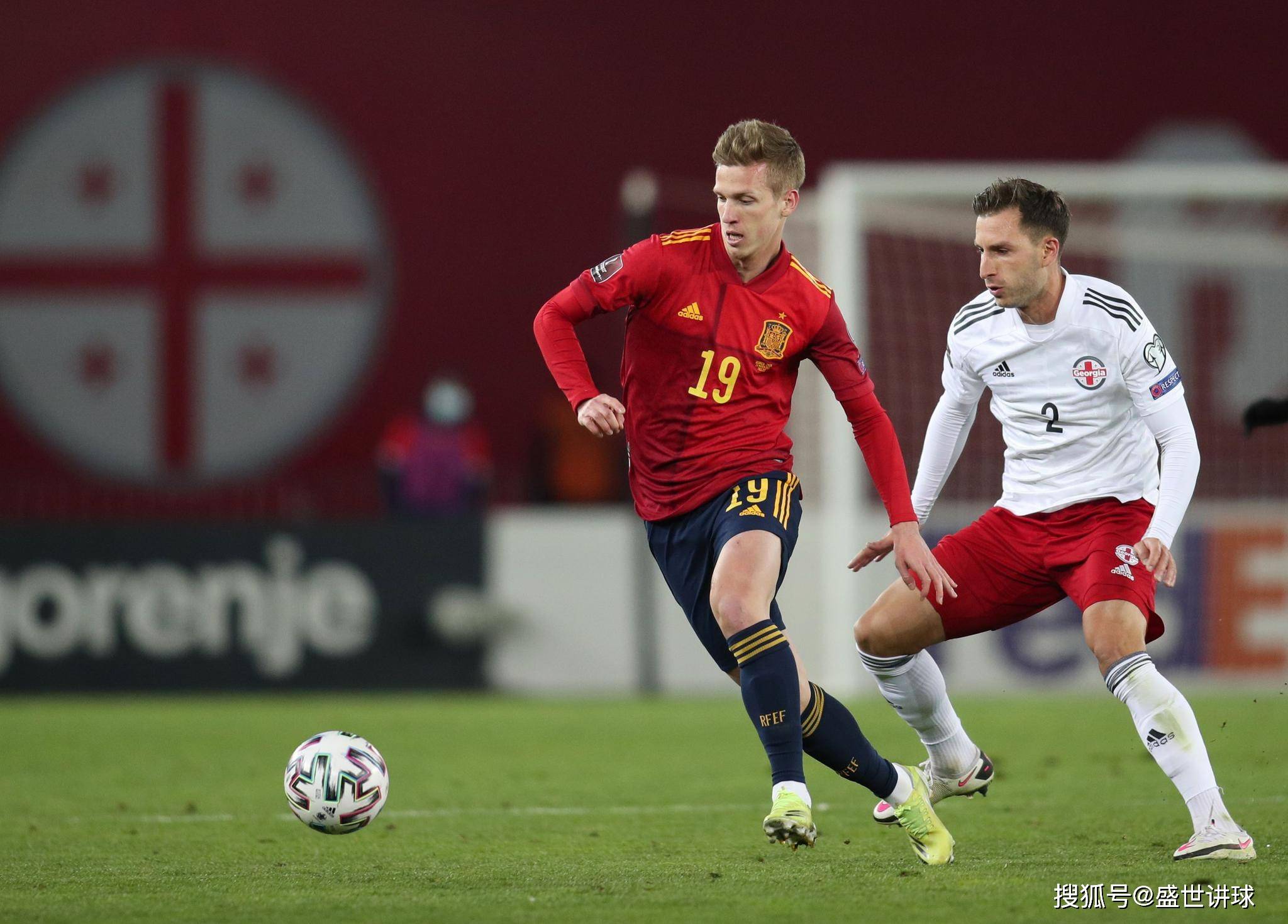 欧洲足球巅峰对决精彩纷呈,球风充满活力的简单介绍 欧洲足球巅峰对决精彩纷呈,球风充满活力的简单介绍