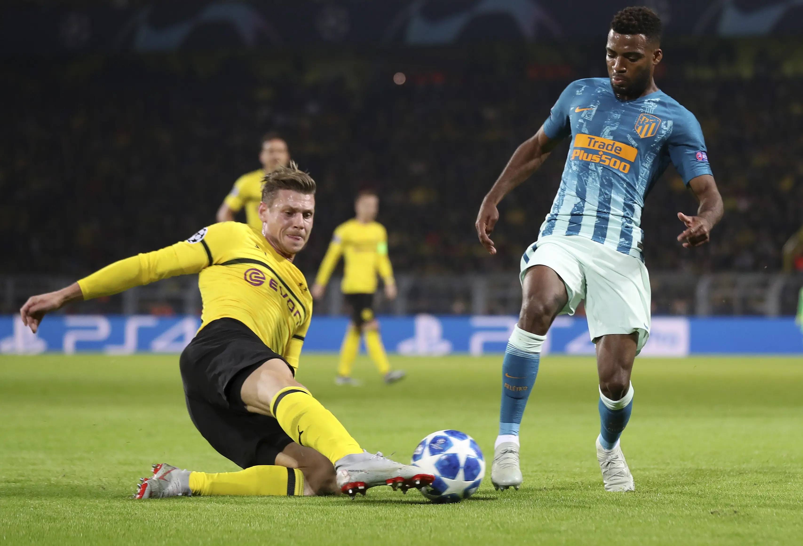 多特蒙德队员合练,备战下一轮比赛 多特蒙德队员合练,备战下一轮比赛