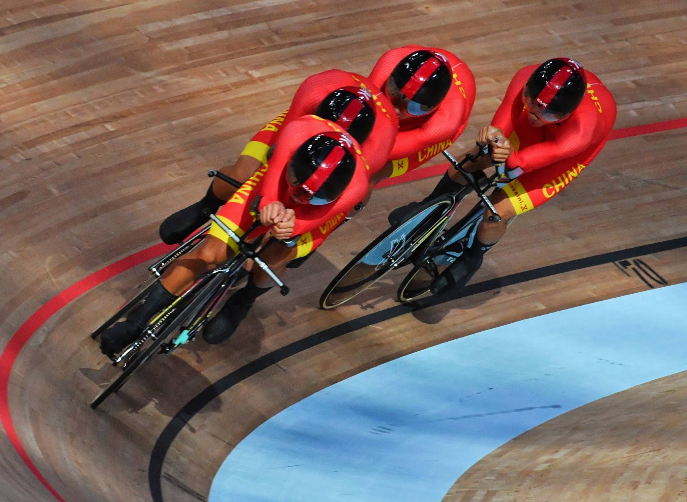 包含加拿大选手奋勇争先,获得自行车比赛金牌的词条 包含加拿大选手奋勇争先,获得自行车比赛金牌的词条