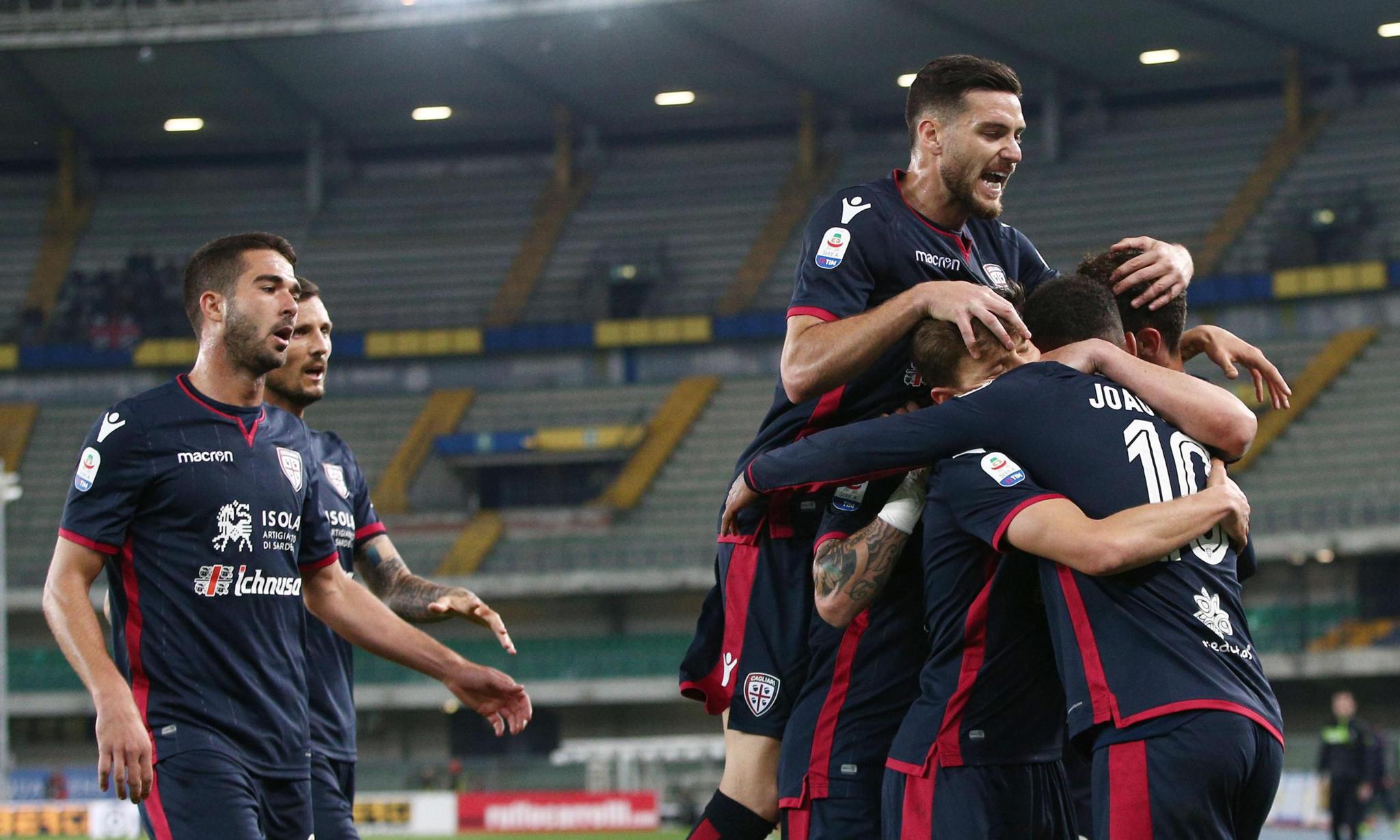 包含罗马遭遇失利：卡利亚里全取三分的词条