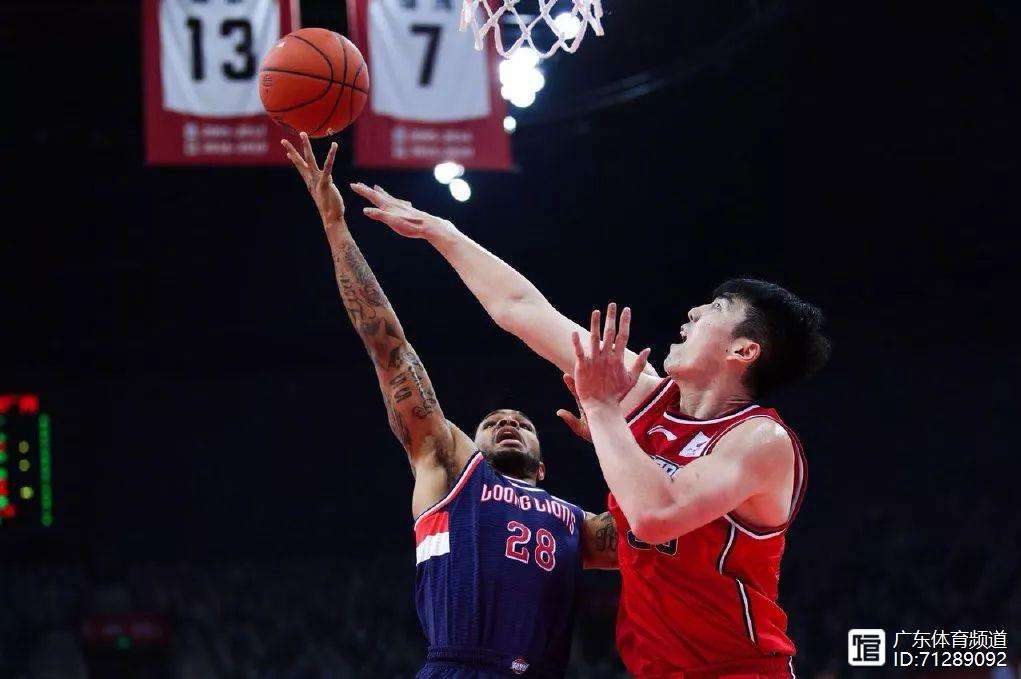 瑞士士官学院客场不敌洛里昂,遭遇两连败的简单介绍 瑞士士官学院客场不敌洛里昂,遭遇两连败的简单介绍