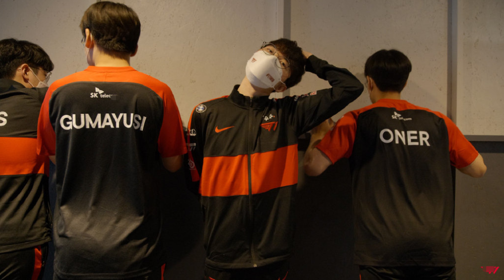 FNC翻盘BRO,Faker操刀奇招英雄翻盘激烈交锋四强赛,留下经典瞬间的简单介绍 FNC翻盘BRO,Faker操刀奇招英雄翻盘激烈交锋四强赛,留下经典瞬间的简单介绍