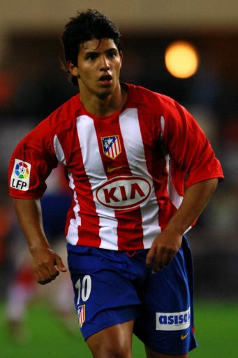 包含荷兰爆冷马德里竞技,阿奎罗制霸全场的词条 包含荷兰爆冷马德里竞技,阿奎罗制霸全场的词条