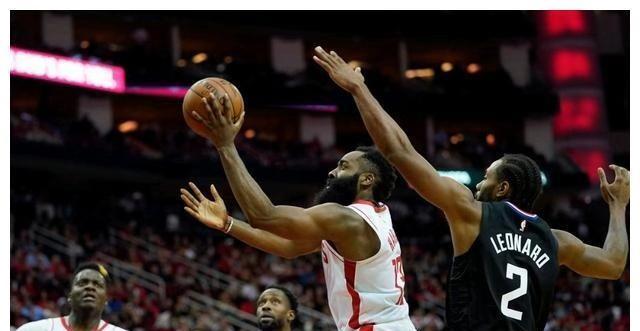 包含焦点大战：冰球上演巅峰碰撞的词条